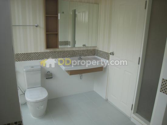 ขายบ้านเดี่ยว 2 ชั้น โครงการ หมู่บ้านคาซ่าแกรนด์ รัตนาธิเบศร์ ราชพฤกษ์ ราคา 9.89 ล้าน