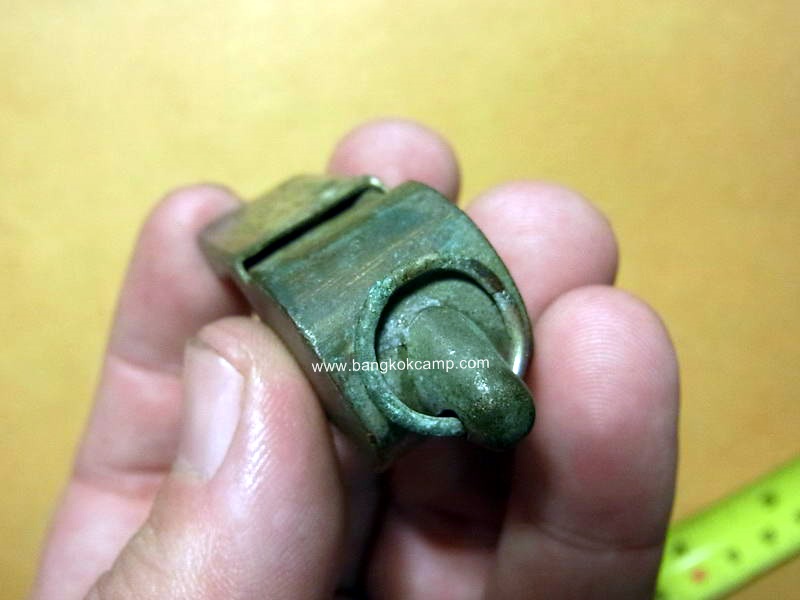 นกหวีดทองเหลือง เก่า