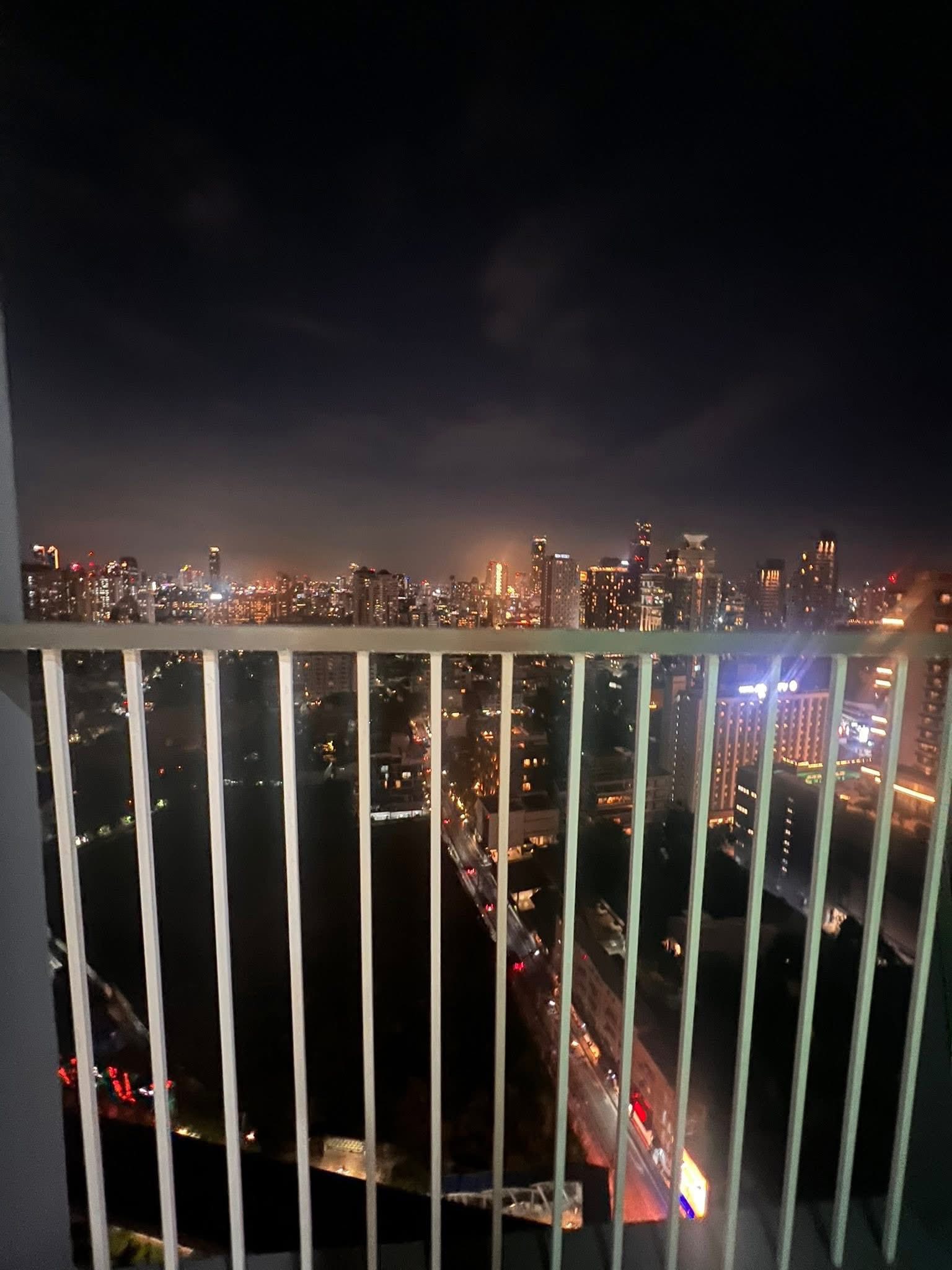 🏡✨ ขาย / เช่าคอนโดหรู ติด BTS ทองหล่อ‼ พร้อมอยู่