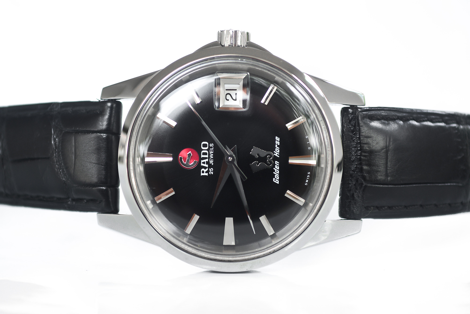 Rado Golden Horse หน้าดำ สายหนัง