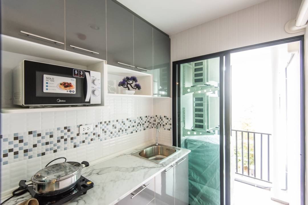 ขาย/ให้เช่าคอนโด Reach Phaholyothin 52 (รีช พหลโยธิน 52) วิวสระว่ายน้ำชั้น 7 อาคาร D ชั้น 7 ห้อง 706 วิวสระว่ายน้ำ ห้องมุม พื้นที่ 30.86 ตรม.