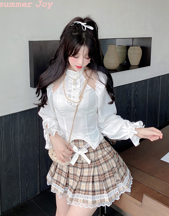Summer Joy : พรีออเดอร์ เสื้อเชิ้ตแฟชั่นแขนยาวสีขาวเปิดไหล่คล้องคอ แบรนด์แท้