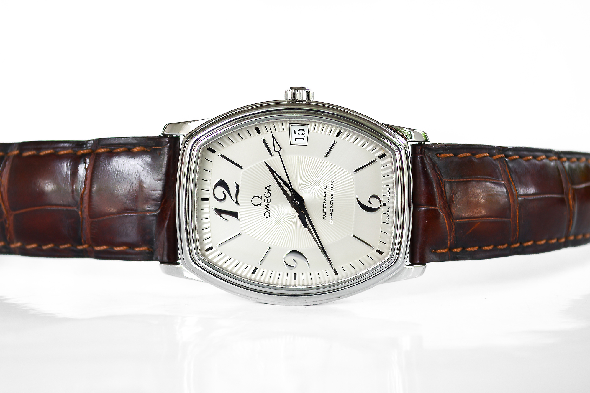 Omega De Ville Prestige Tonneau Chronometer สายหนัง (Sold)