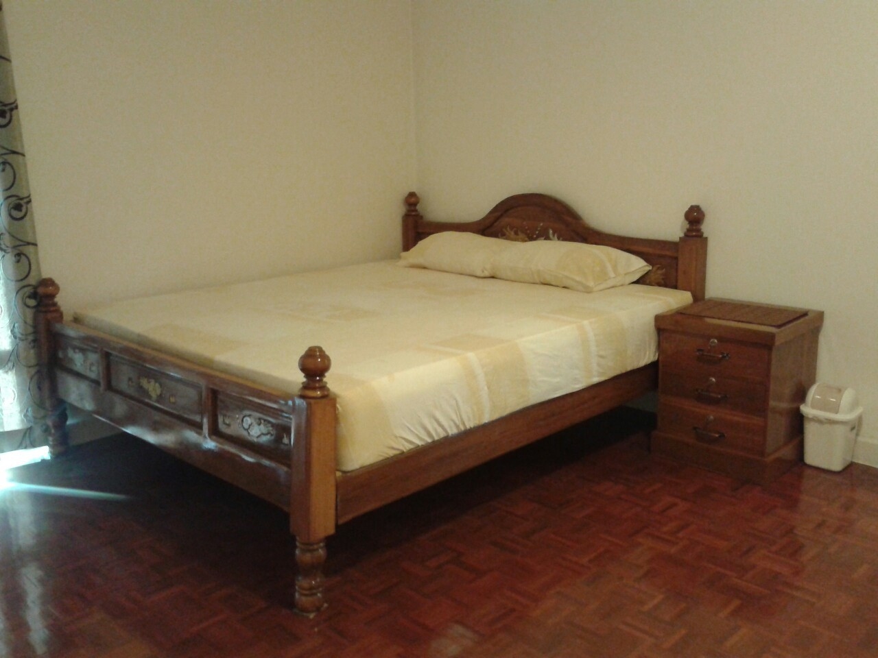 ให้เช่า คอนโด Lake View พื้นที่ 118 ตรม. 3ห้องนอน 3ห้องน้ำ วิวทะเลสาบ เมืองทองธานี ชั้น 28, 1 ห้องนั่งเล่น 1 ห้องครัว 2ระเบียง