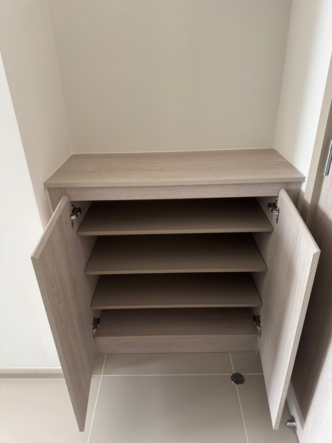 ให้เช่าคอนโดใหม่ใกล้ ม.ธรรมศาสตร์ มีรถรับ-ส่งถึงหน้า ม. dcondo Shine Rangsit (ดีคอนโด ชายน์ รังสิต) ห้องใหม่ไม่เคยปล่อยเช่า ด่วนก่อนเต็มนะจ๊ะ