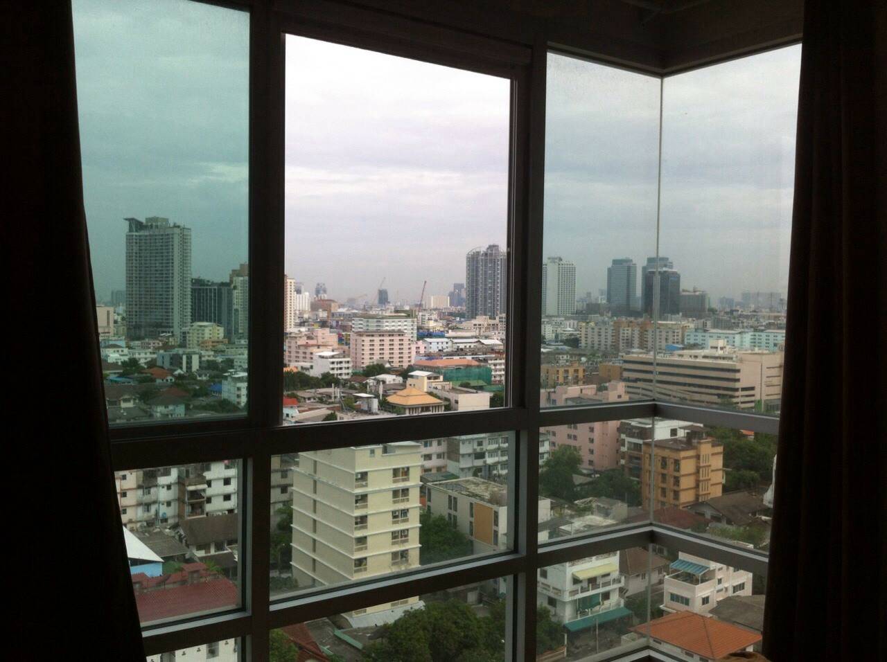 ขายคอนโด U-Delight @ Huaykwang ห้วยขวาง 1 ห้องนอน พื้นที่ 32 ตร.ม. ชั้น 16 ตึก D วิวสวย City View พร้อมเฟอร์นิเจอร์ ราคา 2.65 ล้านฟรีโอน