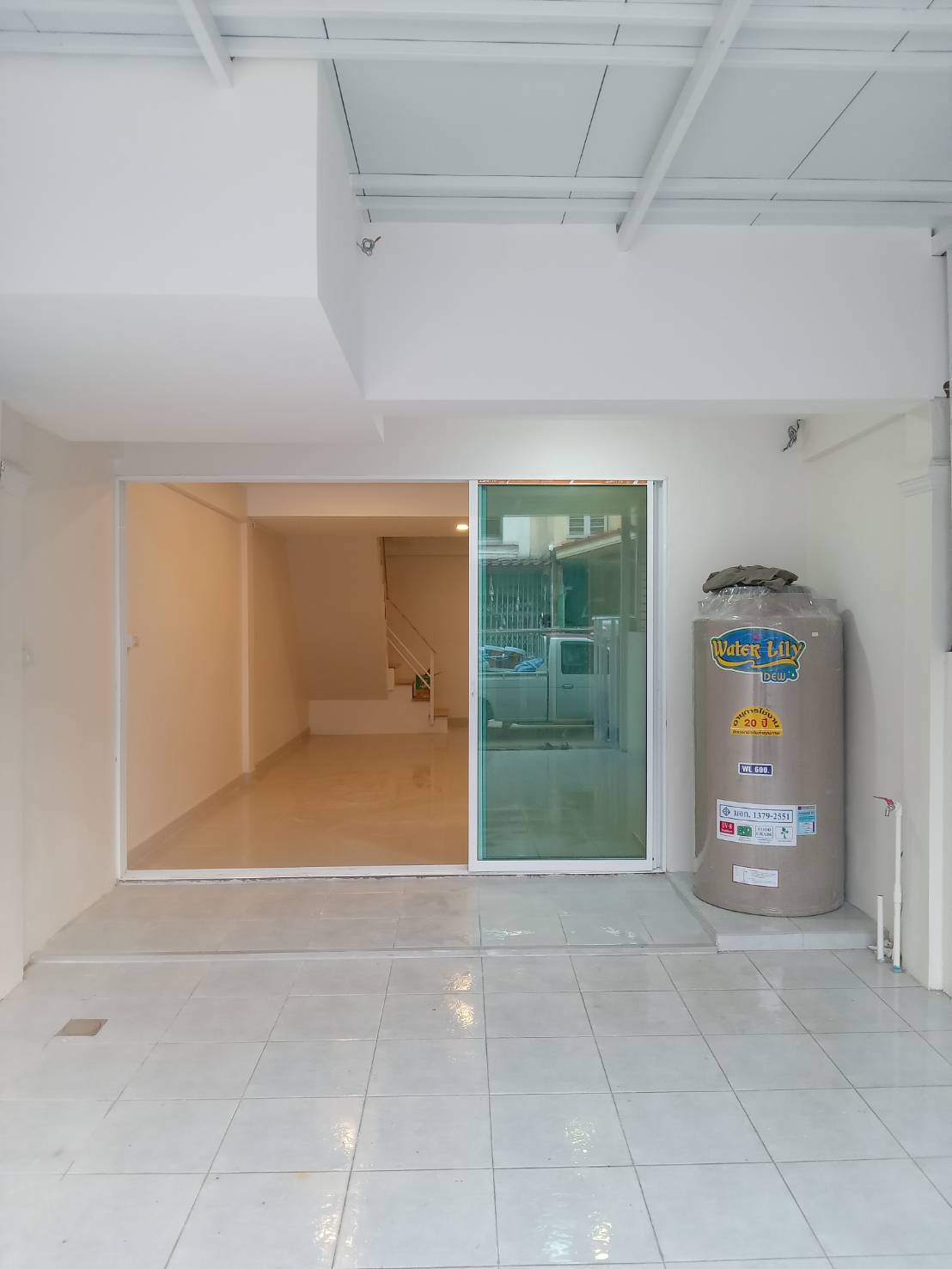 ขายทาวน์เฮ้าส์ 2 ชั้น ปรับปรุงรีโนเวทใหม่ทั้งหลัง หมู่บ้านรินทร์ทอง ลำลูกกา คลอง 2