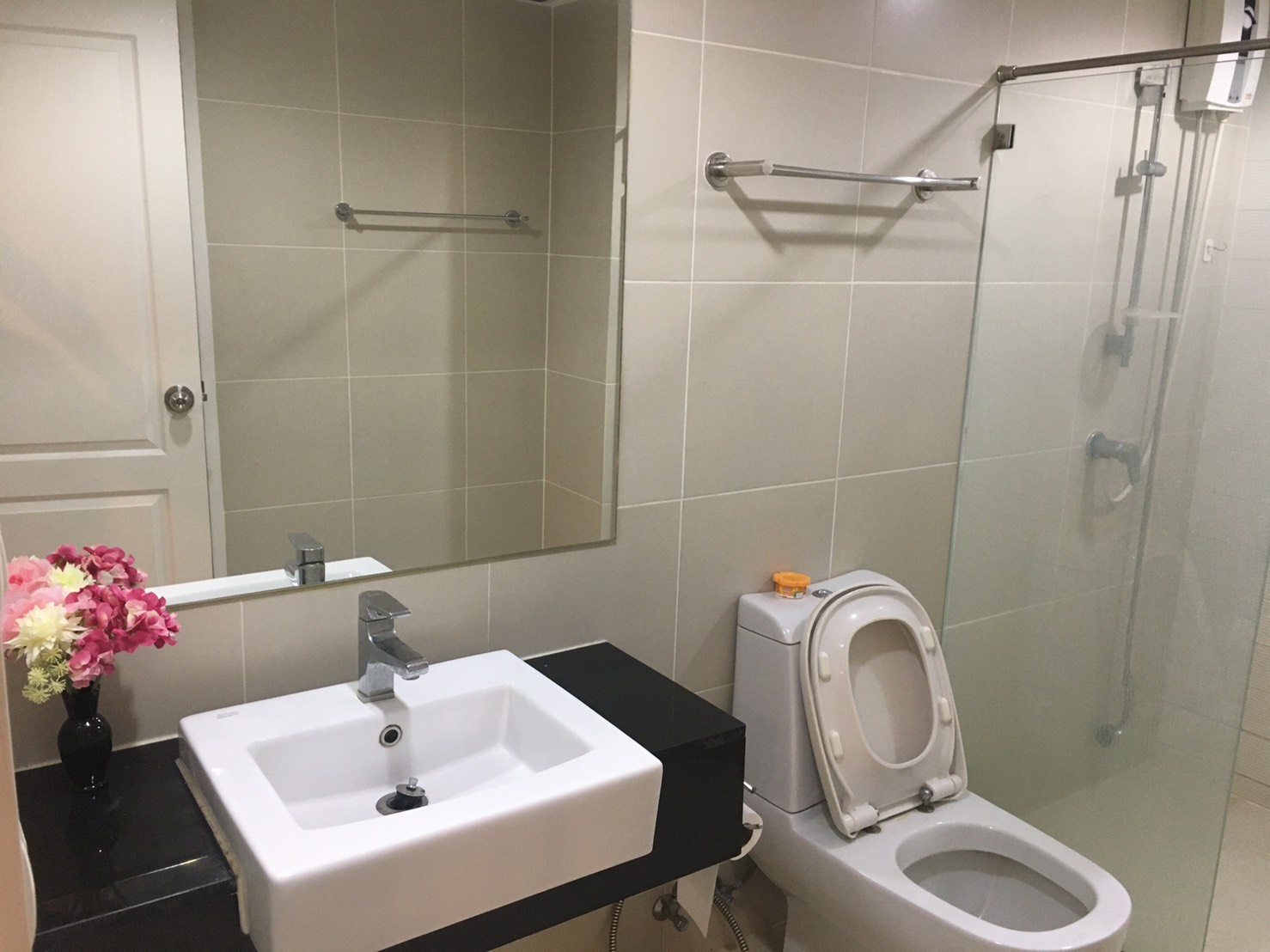 ให้เช่าคอนโด Belle Grand Rama 9 : เบลล์ แกรนด์ พระราม 9 ขนาด 49.05 ตรม 1 ห้องนอน 1 ห้องน้ำ ชั้น 22 ตึก D2 วิวเมือง