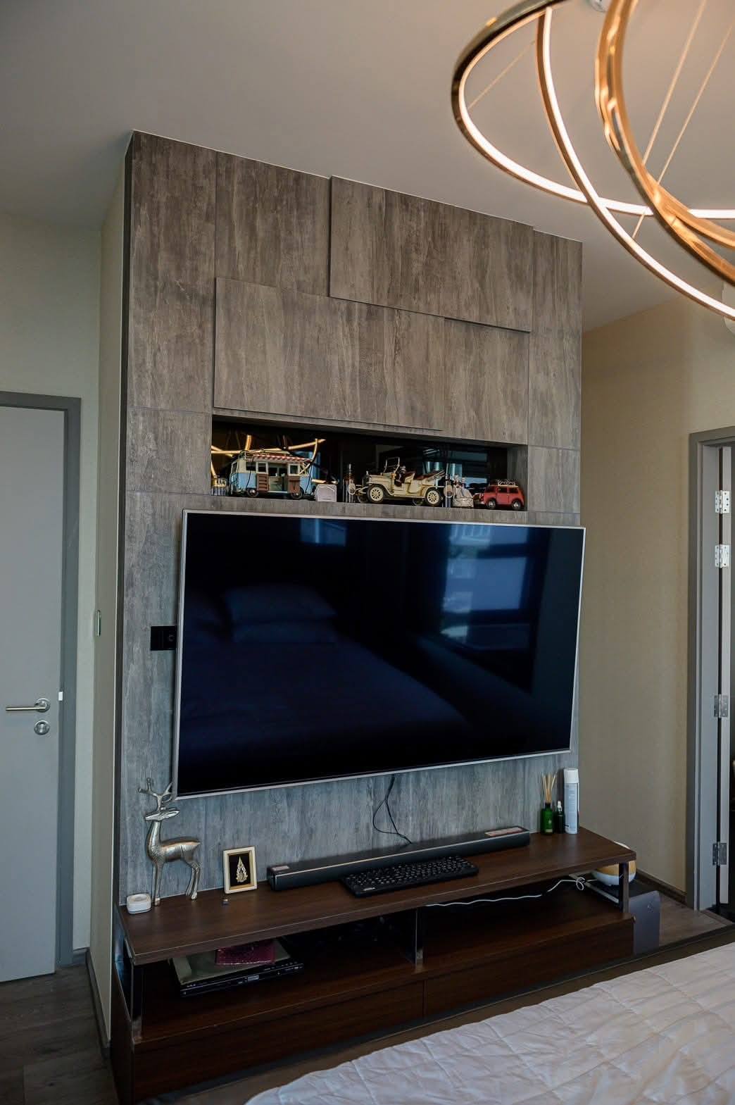 ให้เช่าคอนโด Whizdom Avenue Ratchada-Ladprao ห้องดูเพล็กซ์ 2 ชั้น ติด MRT ลาดพร้าว 0 เมตร!