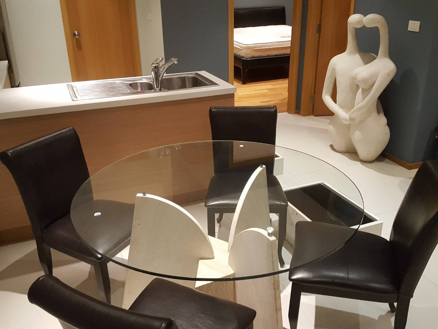 ขาย / ให้เช่าคอนโด The Emporio Place (ดิ เอ็มโพริโอ เพลส) 1 ห้องนอน 1 ห้องน้ำ ขนาด 65 ตรม