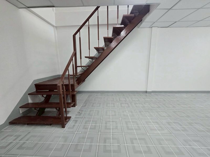 🏡 ขาย / ให้เช่าทาวน์เฮ้าส์ 2 ชั้น ซอยประชาราษฎร์บำเพ็ญ 16 แยก 3 / For Sale or Rent Townhouse Pracharat Bamphen 16 Soi 3