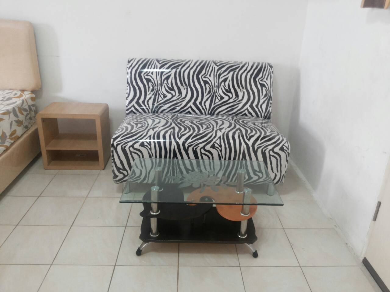 ให้เช่าคอนโดซิตี้โฮมรัชดา 10 (City Home Ratchada) ซอย 10 ราคา 8000บ./เดือนให้เช่า ห้อง Studio 30 ตร.ม. 1 ห้องน้ำ, 1 ห้องครัว ห้องครัวกั้นเป็นสัดส่วน ตึก A1 ชั้น 4