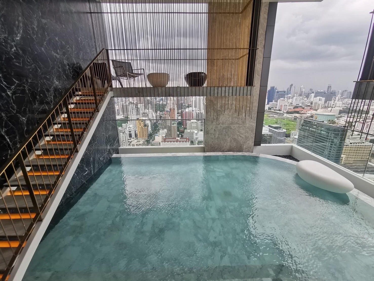 ให้เช่าคอนโด ทเวนตี้เอท ชิดลม / For Rent 28 Chidlom (English below)