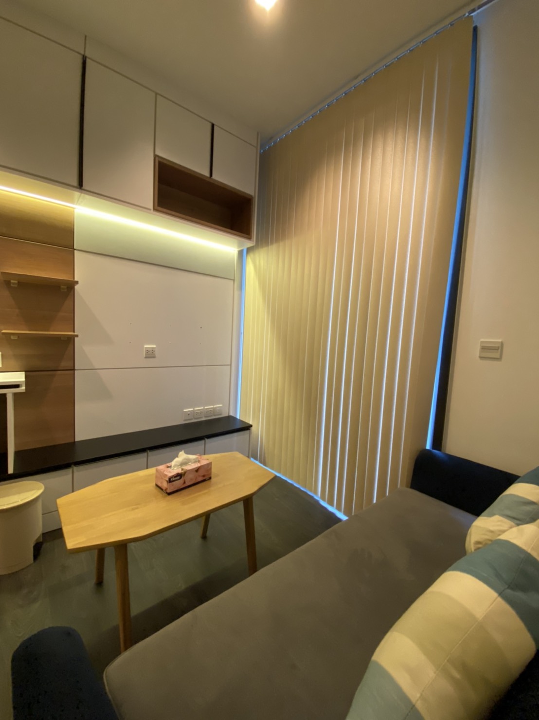 ห้เช่าคอนโด Edge Sukhumvit 23 (เอดจ์ สุขุมวิท 23) 1 ห้องนอน 1 ห้องน้ำ ห้องเลขที่ 8/253 ชั้น 12 City view