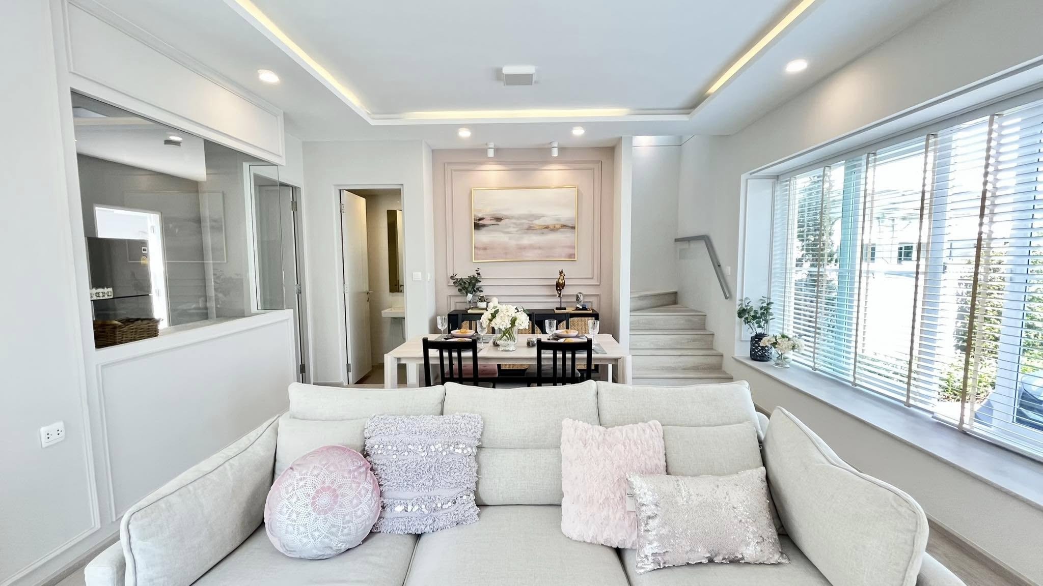 ให้เช่าบ้านใกล้เมกะบางนา โครงการ Anya Bangna-Ramkhamhaeng 2 : อัญญ่า บางนา-รามคำแหง 2 หลังนี้ private มาก และอยู่ข้างหลัง clubhouse เลย