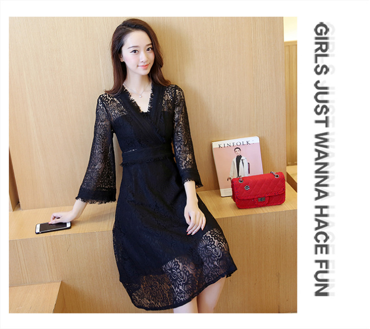 ชุดเดรสลูกไม้สีดำ คอวี มีแขน กระโปรงฟรีไซส์ แนวเรียบร้อย สวยหวาน น่ารักๆ แฟชั่นสวยๆ สไตล์เกาหลี ใส่ได้หลายโอกาส