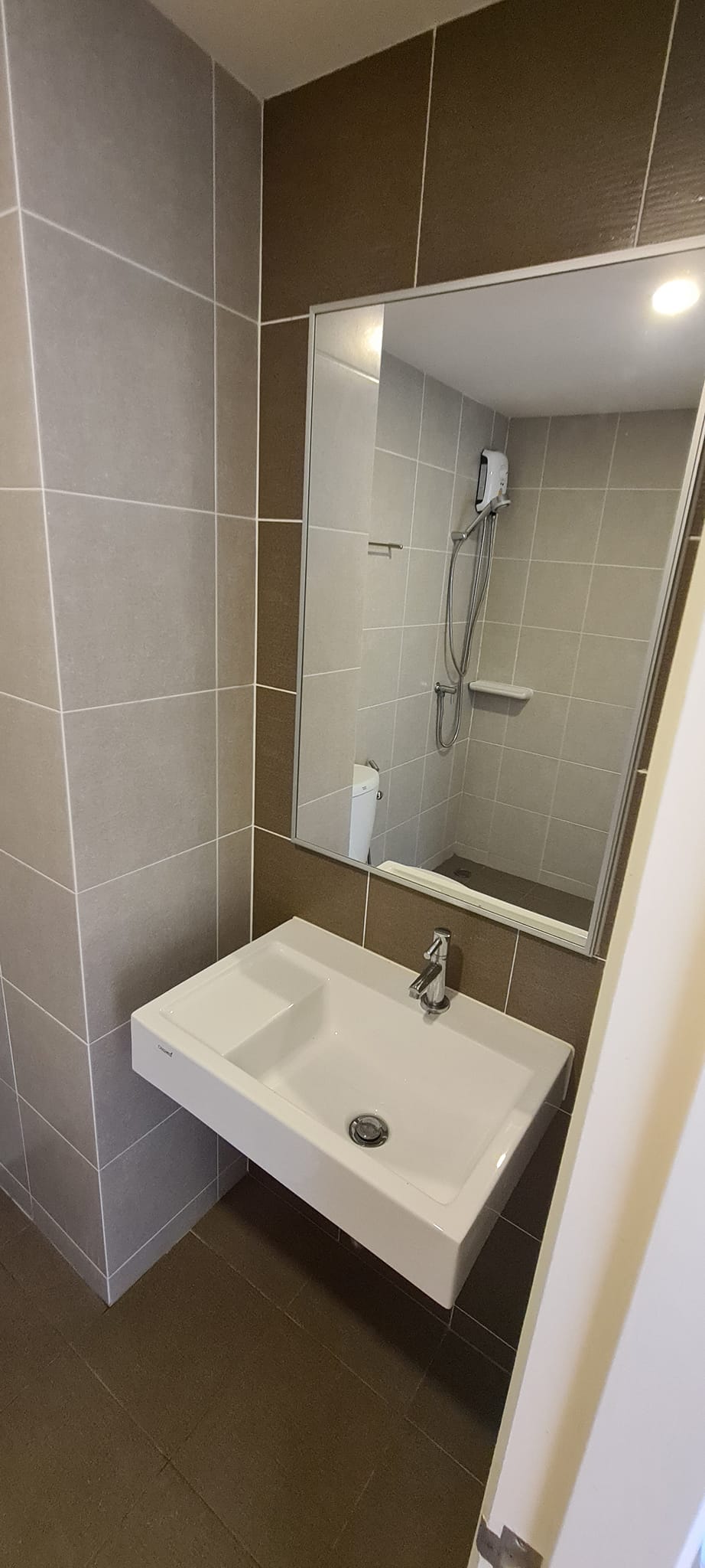 ให้เช่าคอนโด Lumpini Ville Sukhumvit 76 - Bearing Station 2 (ลุมพินี วิลล์ สุขุมวิท 76 - แบริ่ง สเตชั่น 2) ใกล้BTS แบริ่ง และ รถไฟฟ้า BTS สำโรง มีรถโครงการ Shuttle Bus รับ-ส่ง ยังBTS