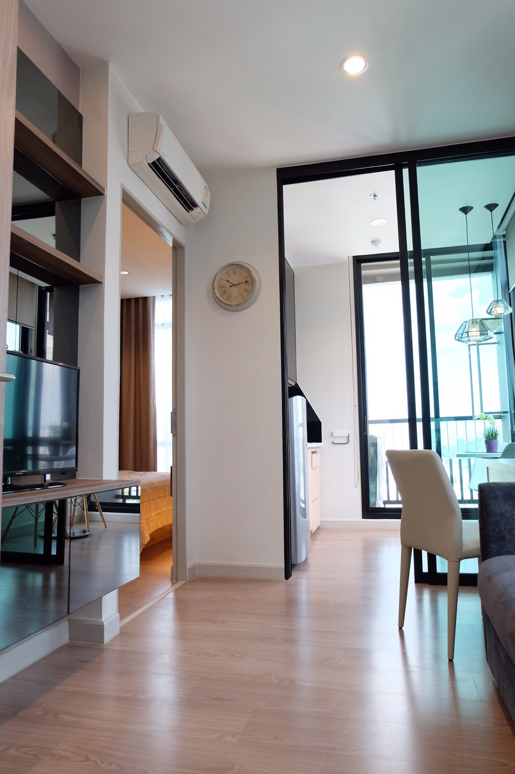 ให้เช่าคอนโดThe Capital Ratchaprarop-Vibha (เดอะ แคปิตอล ราชปรารภ-วิภา) 1 ห้องนอน 1 ห้องน้ำ