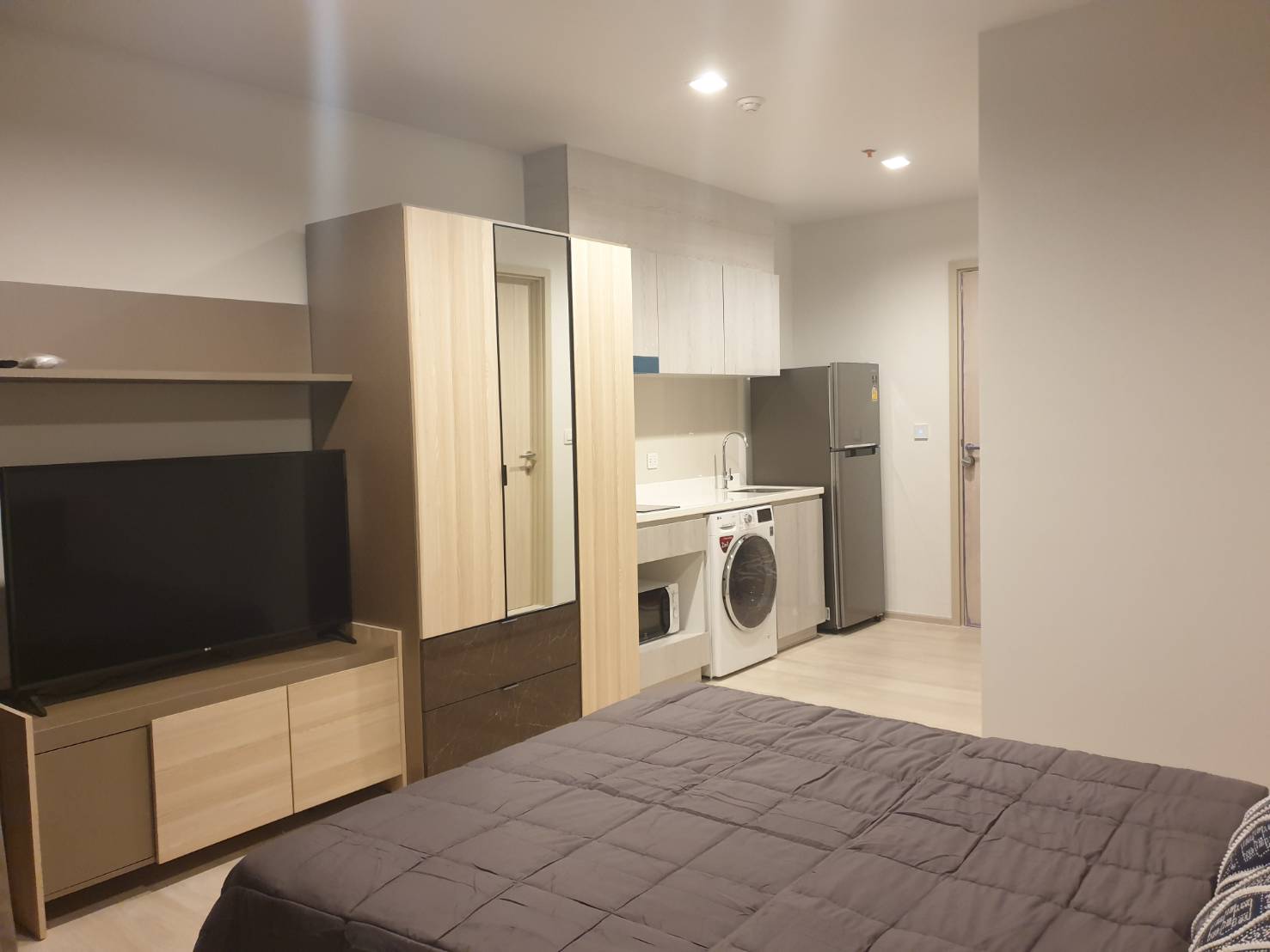 ให้เช่าคอนโด Life One Wireless (ไลฟ์ วัน ไวร์เลส) 1 ห้องนอน 1 ห้องน้ำ ขนาด 24 ตรม