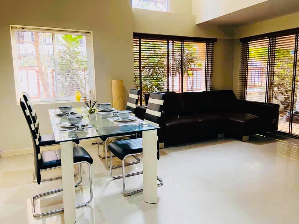 ให้เช่าบ้านเดี่ยวซอย สุขุมวิท 31 แยก 2 ราคา 70,000 บาท / เดือน บ้าน 4 ชั้น ขนาด 350-400 ตรม. 4 ห้องนอน 5 ห้องน้ำ