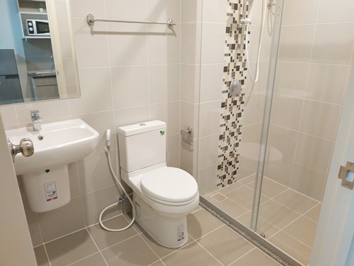 ขาย / ให้เช่า วิวสระสวย ห้องขนาด 30 ตรม Supalai Veranda Rama 9 (ศุภาลัย เวอเรนด้า พระราม 9) ไปประดิษฐ์มนูธรรม เพชรบุรี ราม