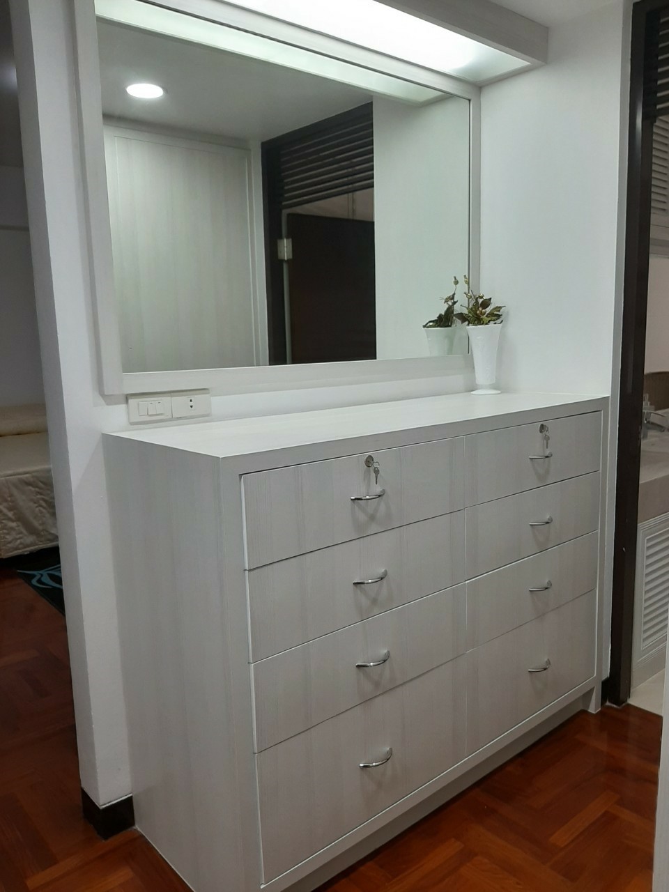 ให้เช่าคอนโด Kanta Mansion (กันตะ แมนชั่น) 3 ห้องนอน 3 ห้องน้ำ ขนาด 265 ตรม ชั้น 5 ถึงชั้นสูง