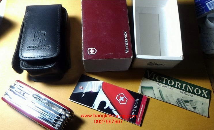 ซองหนัง พร้อมอุปกรณ์ครบ Victorinox รุ่น VICTORINOX SOS-SET (4.0567.03) (ไม่รวมมีดพับ Swisschamp)