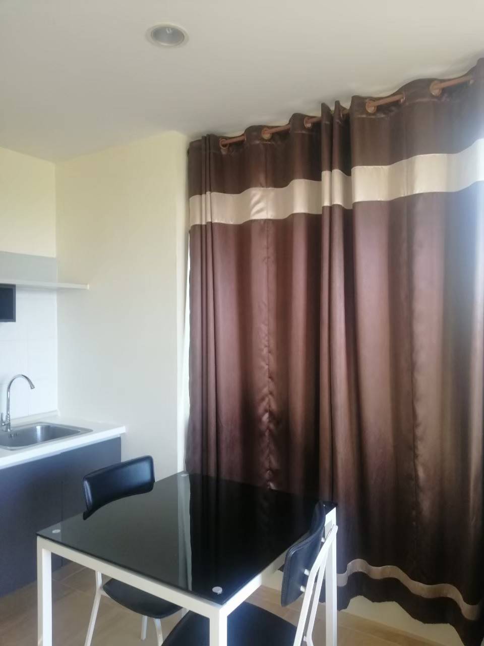 ให้เช่าคอนโด The Base Sukhumvit 77 (เดอะ เบส สุขุมวิท 77) 1 ห้องนอน 1 ห้องน้ำ ขนาด 35 ตรม ตึก บี