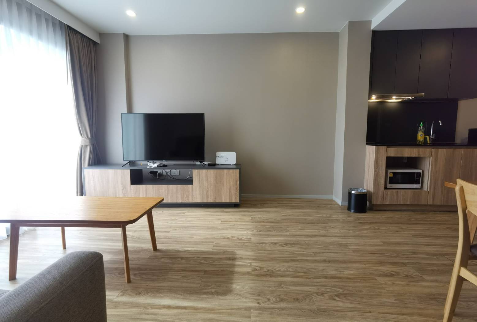 ให้เช่าคอนโด Blossom Condo @ Sathorn - Charoenrat (บลอสซั่ม คอนโด สาทร- -เจริญราษฎร์ 2 ห้องนอน ขนาด 63 ตรม