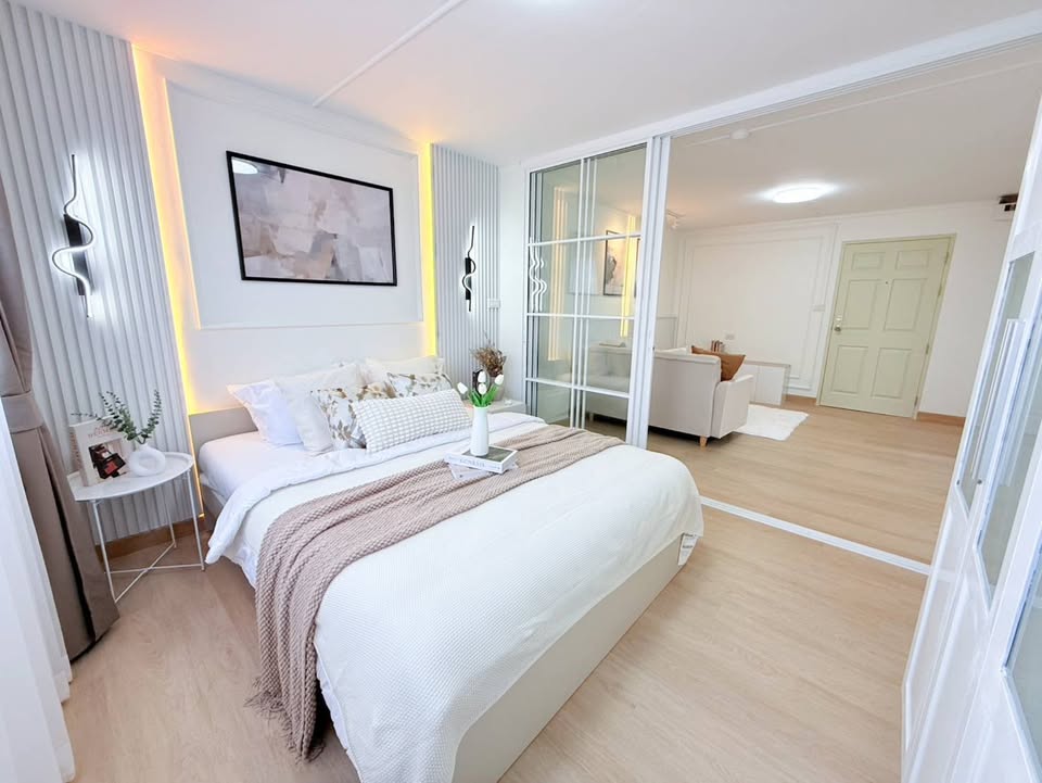 ขายด่วน! ห้องมุมสุดไพรเวท ลุมพินีเซ็นเตอร์ ตึก E – สวยจัด รอเจ้าของที่ใช่! เพียง 1.65 ล้านบาท เท่านั้น!