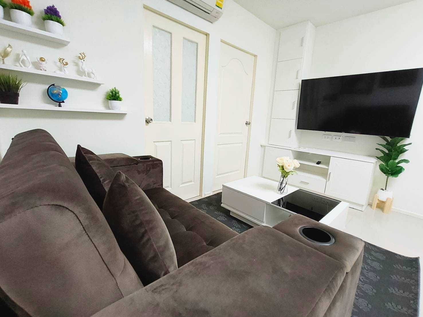 ให้เช่าคอนโด Kensington (เคนซิงตัน) ขนาด 61.68 ตร.ม. 2 ห้องนอน 2 ห้องน้ำ ราคา 15000 บาท / เดือน