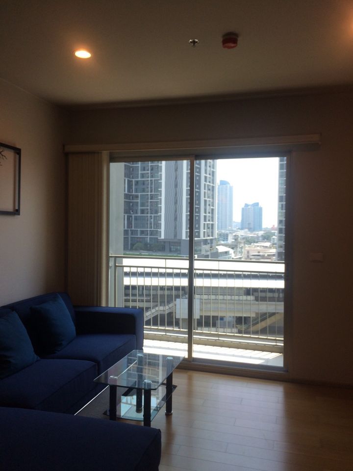 ✨ ให้เช่า Hive Sathorn คอนโดหรูติด BTS กรุงธนบุรี เพียง 100 เมตร!