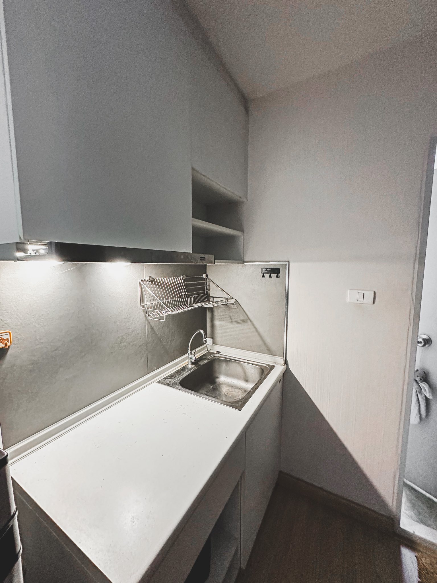 ให้เช่า! Rill Condo หลักหก – คอนโดห้องมุม แต่งครบ ติดรถไฟฟ้าสายสีแดง