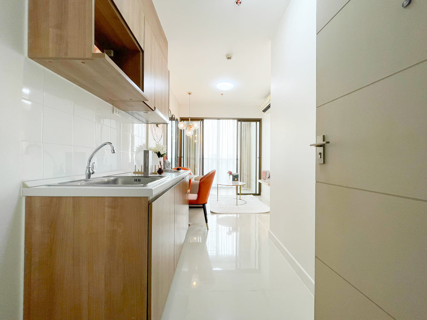 ขายคอนโด IDEO Mix Sukhumvit 103 (ไอดีโอ มิกซ์ สุขุมวิท 103) 1 ห้องนอน 1 ห้องน้ำ ขนาด 30 ตร.ม. ตึก B ชั้น 18 วิวดี ห้องแต่สวยตรงปก