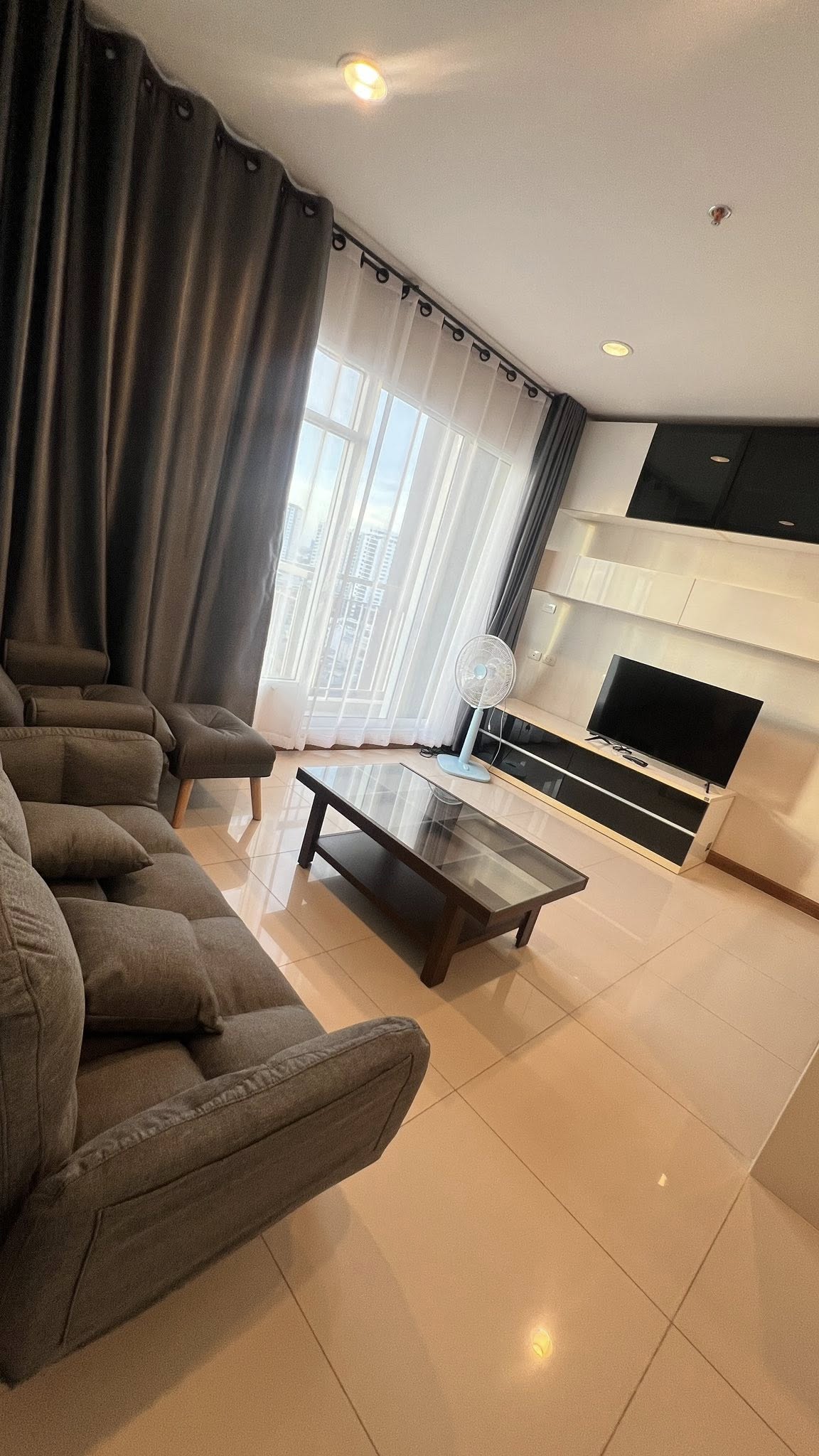 ขาย/ให้เช่า คอนโด IVY Residences ปิ่นเกล้า ติดห้างพาต้า ห้องมุม ชั้นสูง วิวสวย พร้อมเข้าอยู่! | 1 ห้องนอน | 1 ห้องน้ำ | ขนาด 43 ตร.ม.