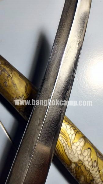 ดาบญี่ปุ่นลายมังกรเล่มเล็ก ฮาราคีรี กระไหล่เงิน ใบมีดเป็นเหล็กลาย (ใบมีดดามัสกัส)