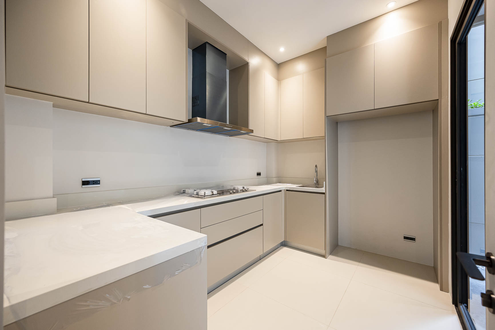 ✨ ให้เช่าบ้านเดี่ยวสุดหรู 3 ชั้น โครงการ BuGaan Pattanakarn (โครงการ บูก้าน พัฒนาการ) จากแสนสิริ 🏡 สไตล์ Modern Luxury พร้อม สระว่ายน้ำส่วนตัวบนชั้น 2 ✨