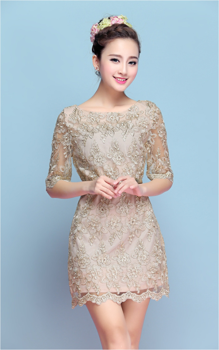 ชุดเดรสออกงาน/ชุดไปงานแต่งงานสีทอง เข้ารูป แขนสี่ส่วน แนวเรียบหรู สวยสง่า ดูดี