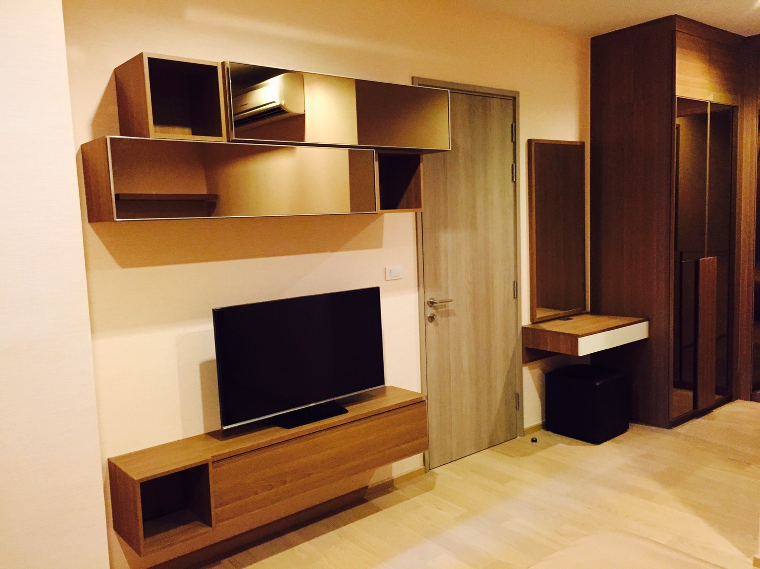 ให้เช่าคอนโด HQ Thonglor (เอชคิว ทองหล่อ) 1 ห้องนอน 1 ห้องน้ำ ขนาด 51 ตรม ชั้น 14