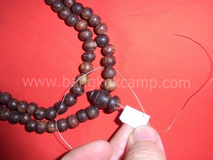 ไม้มงคลหายาก... ประคำ(ไม้แก่นมะขาม) ลายสวย ขนาด9มิล.ยาว17นิ้ว พร้อมหัวขุน...ไม้แก่นมะขามแท้ทุกเม็ด (CN008)