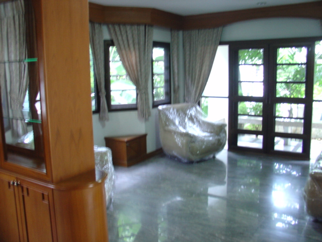 ให้เช่าบ้านเดี่ยว 2 ชั้น 3 ห้องนอน 3 ห้องน้ำ หมู่บ้านปานทิพย์ อ่อนนุช 53