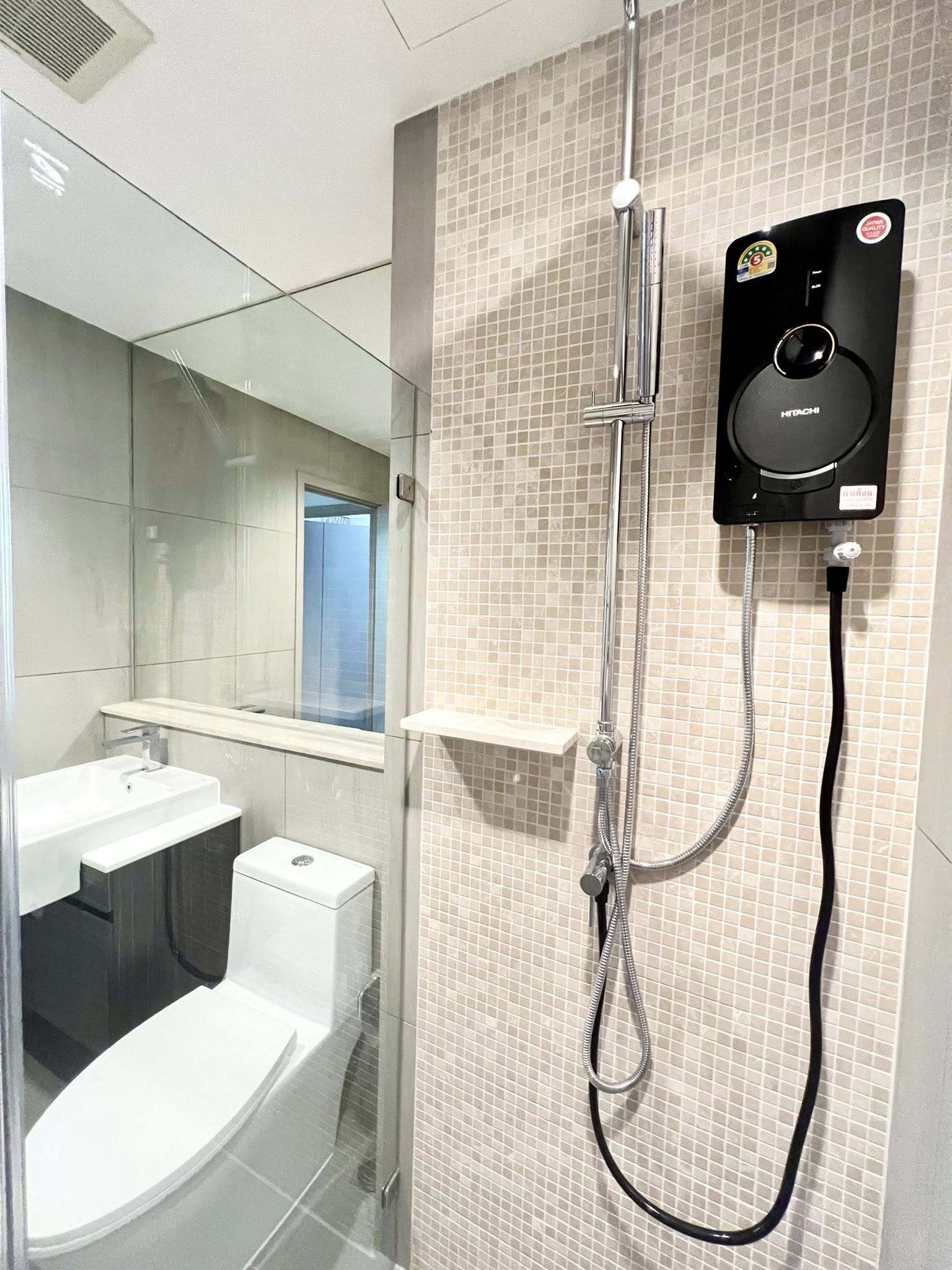 ให้เช่าคอนโด Politan Live โพลิแทน ไลฟ์ (ติดแม่น้ำเจ้าพระยา) / For Rent Politan Live (English below)