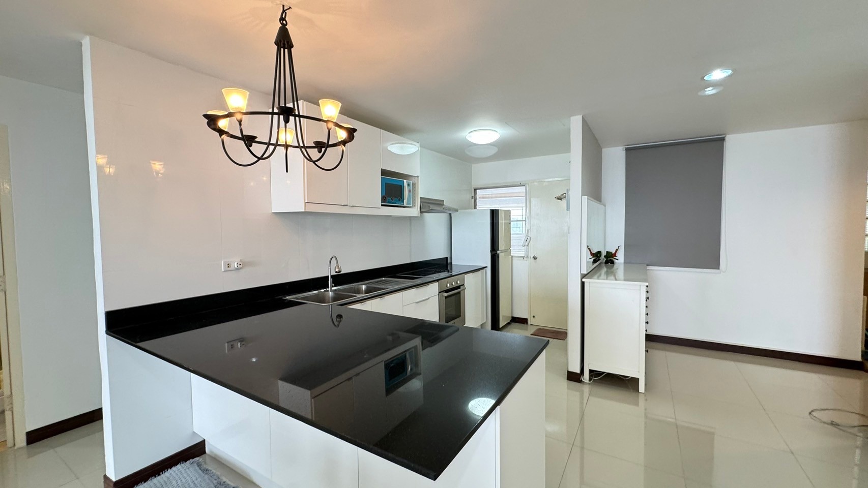 ให้เช่าคอนโด Rama Harbour view condo (รามา ฮาร์เบอร์ วิว คอนโด) ชั้น 7 วิวทะเล 2 ห้องนอน 2 ห้องน้ำ ขนาด 110 ตรม + พื้นที่ระเบียง