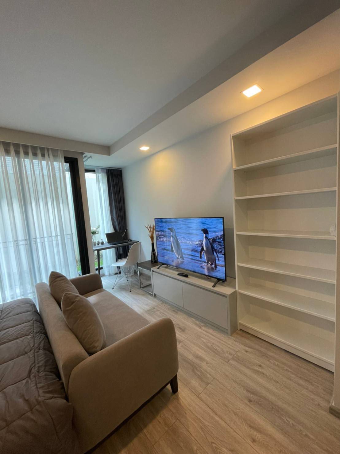 🔥 ด่วน! ให้เช่า Maestro 14 Ratchathewi (มาเอสโตร 14 ราชเทวี) เดิน 5 นาทีถึง MRT! ชั้น 1 ไม่ต้องขึ้นลิฟต์! เลี้ยงสัตว์ได้ (ตัวเมีย)! พร้อมเข้าอยู่ 30 มิ.ย. นี้! 🔥