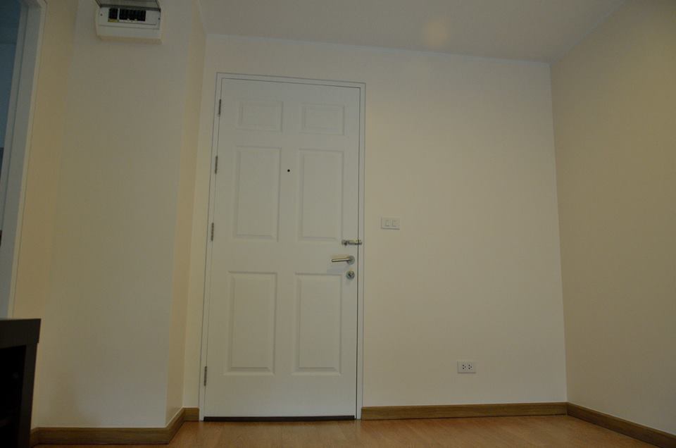 ขาย/เช่า คอนโด U Delight @ Huai Khwang Station พื้นที่ 42 ตรม. 1 ห้องนอน 1 ห้องน้ำ 1 ห้องนั่งเล่น 2 ระเบียง ห้องมุมตึก D ชั้น 1 วิวสวน มีระเบียง 2 ด้าน