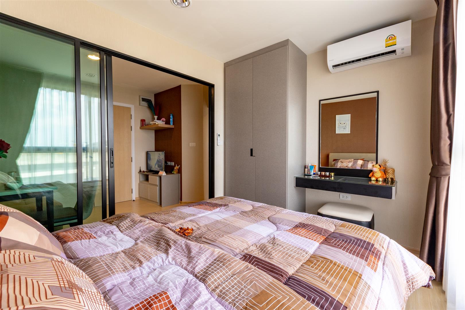 ขายคอนโด Rise Rama 9 (ไรซ์ พระราม 9) 1 ห้องนอน 1 ห้องน้ำ ตึก C ชั้น 4 ขนาด 25.13 ตร.ม.