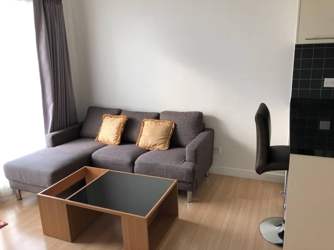 ให้เช่าคอนโด The Seed Mingle (เดอะ ซี้ด มิงเกิล สาทร-สวนพลู 8 ) ขนาด 1 ห้องนอน 1 ห้องน้ำ ขนาด 43 ตร.ม.