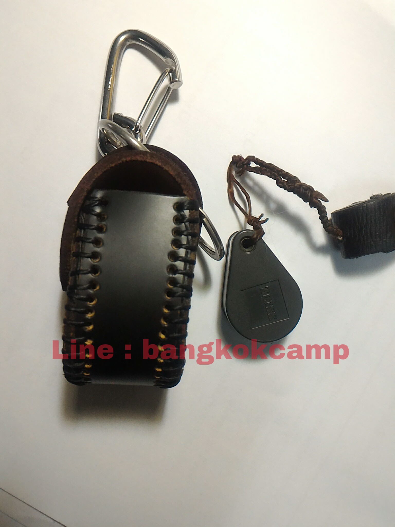 ซองหนังแท้ เย็บมือ ใส่กล้องส่องพระ + พวงกุญแจสแตนเลสแท้