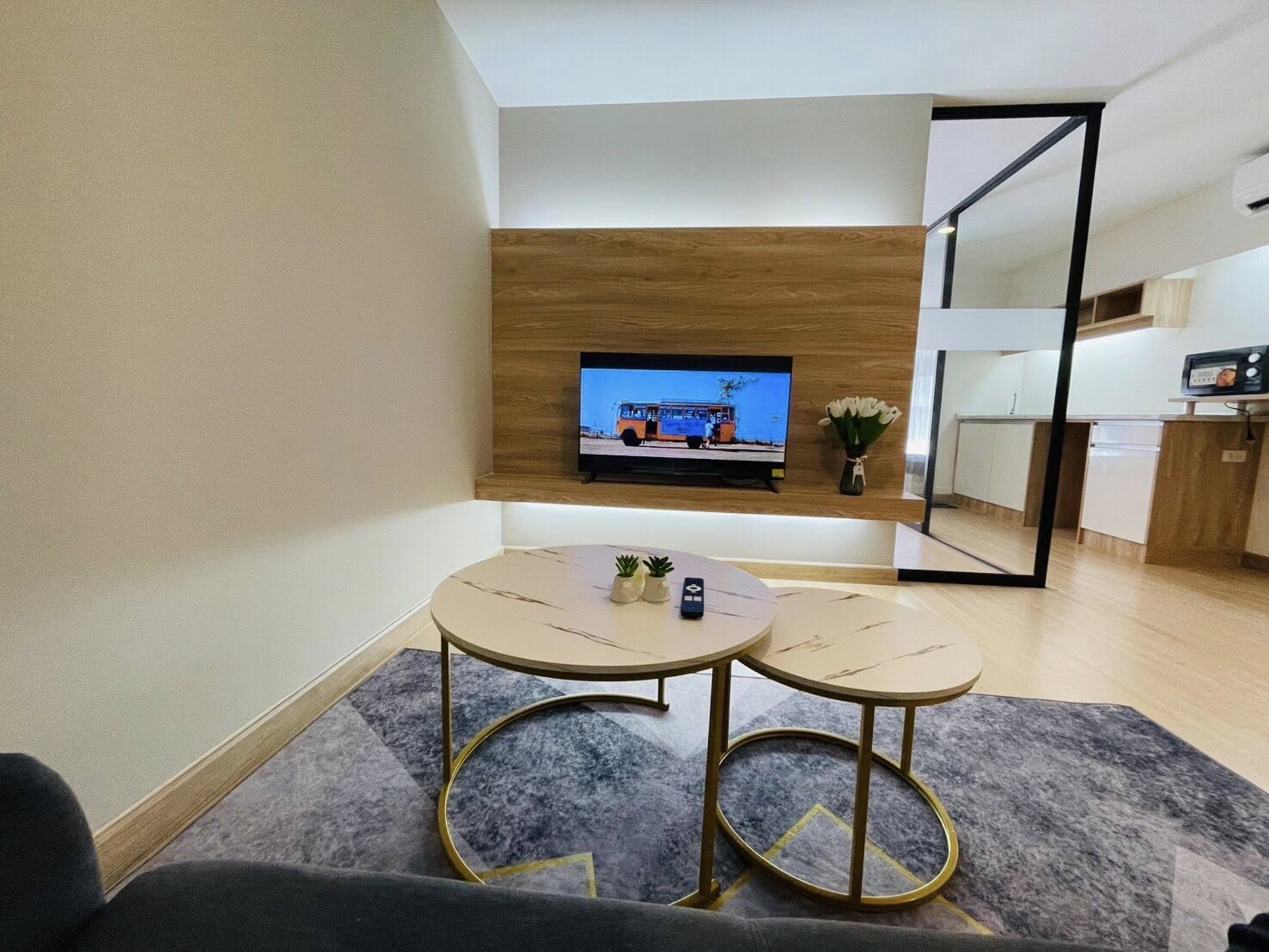 ให้เช่าคอนโด เลเวล คอนโด บางนา / For Rent Level Condo Bang Na (English below)