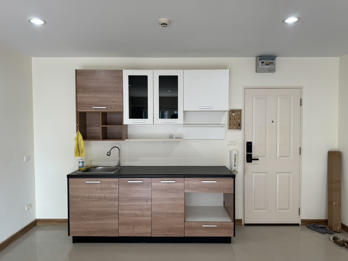 รหัสทรัพย์ 53645 ขายถูกพื้นที่ 62 ตร.ม. ราคา 2,100,000 บาท คอนโด The Trend ซอย คู้บอน 16/1 ถนนคู้บอน โครงการเดอะ เทรนด์ คอนโดทาวน์ (The Trend Condo town)